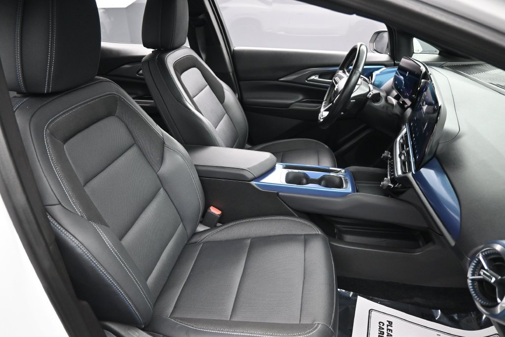 Used 2025 Chevrolet Equinox EV LT w/ Convenience Package FWD image 28