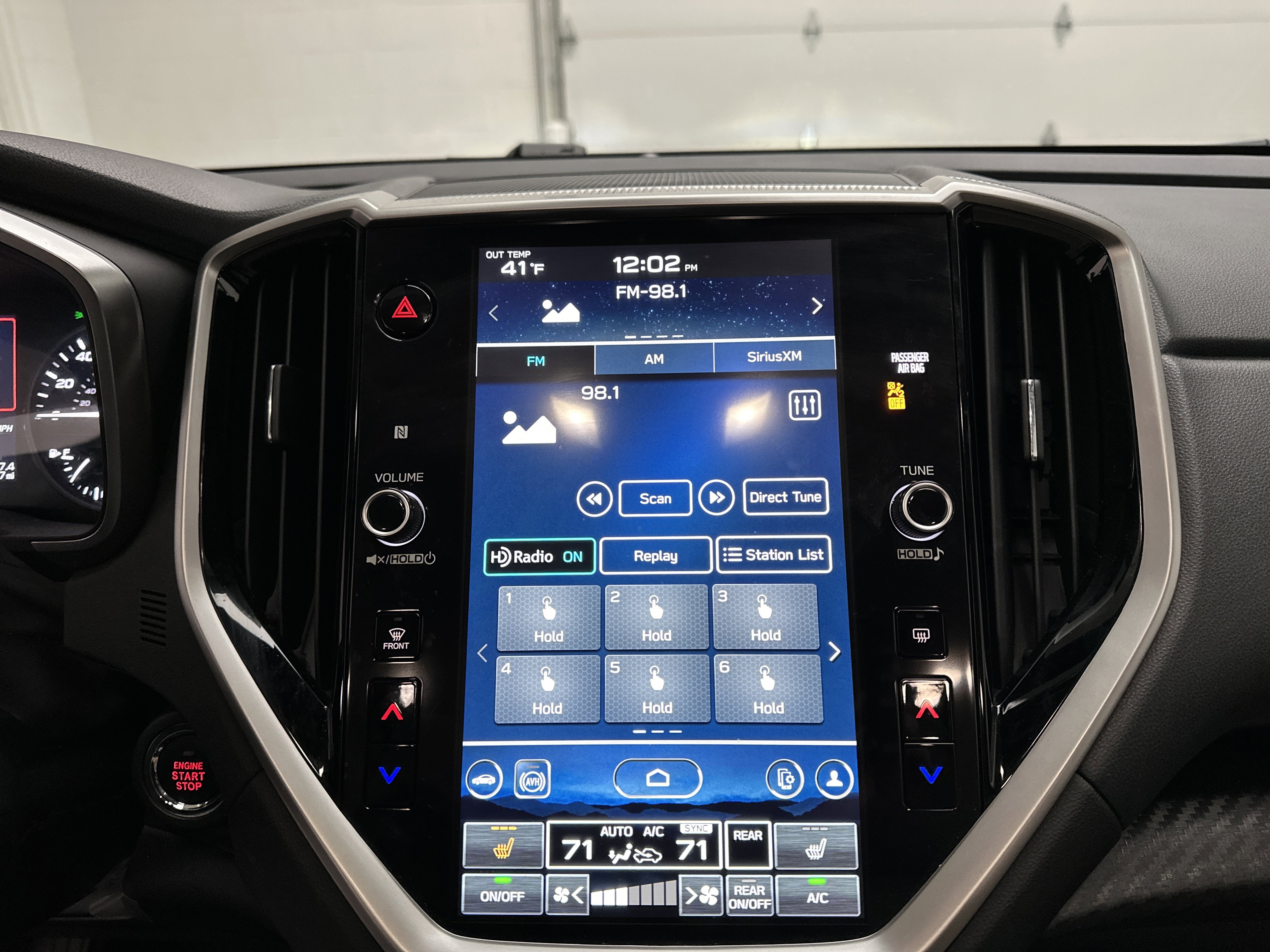 Certified 2025 Subaru Ascent Premium image 32