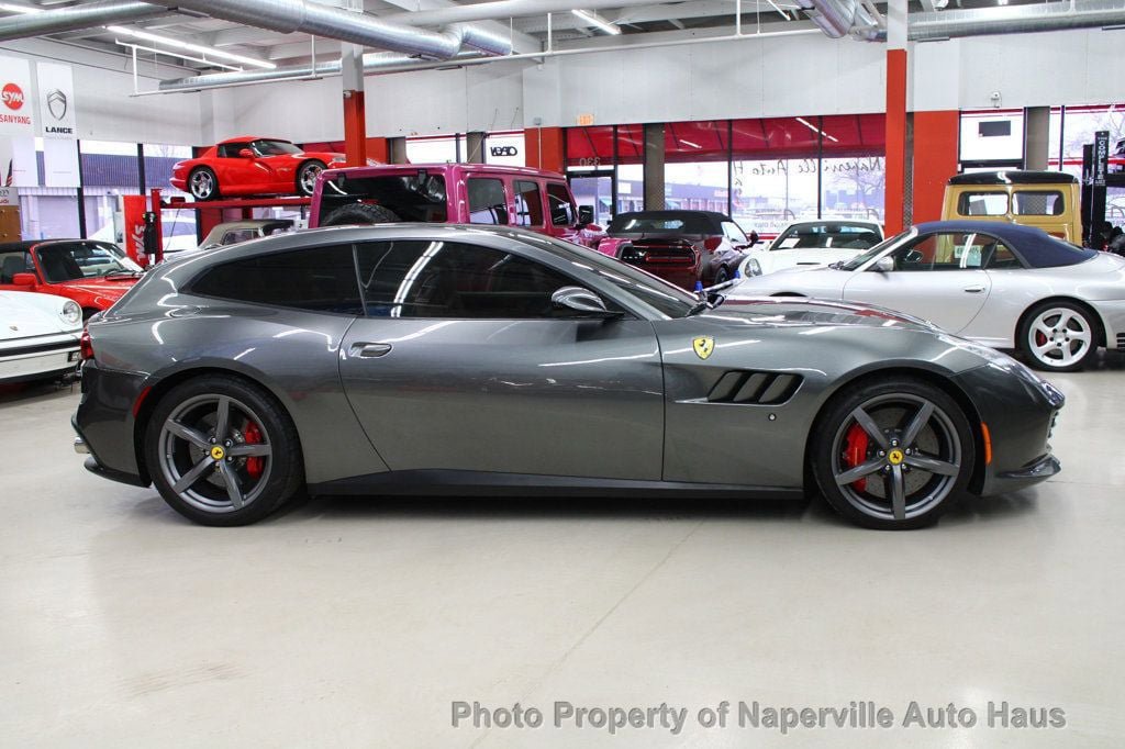 Used 2017 Ferrari GTC4Lusso AWD/4WD image 81