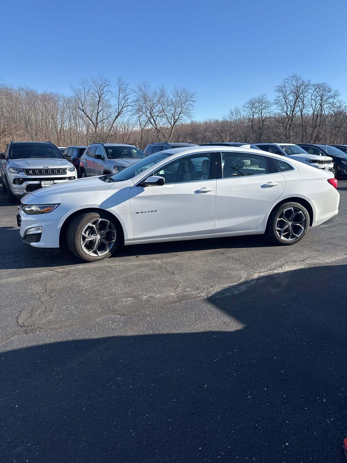 Used 2024 Chevrolet Malibu LT image 3
