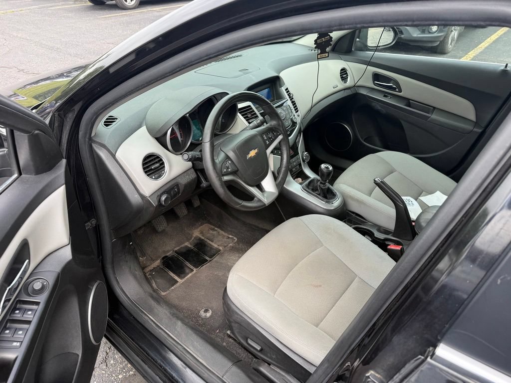 Used 2012 Chevrolet Cruze Eco FWD image 6