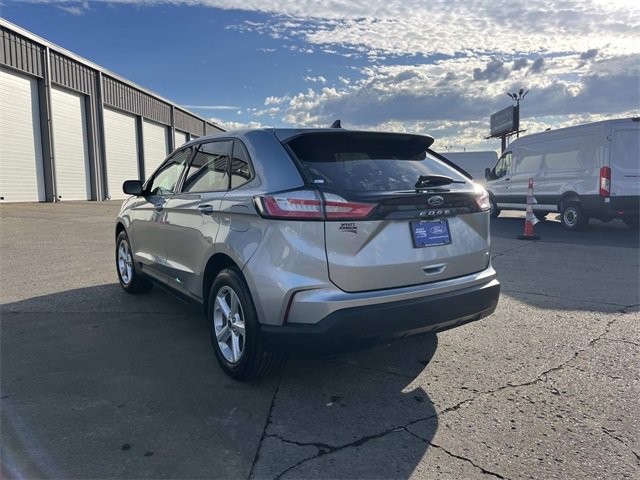 Used 2023 Ford Edge SE image 5