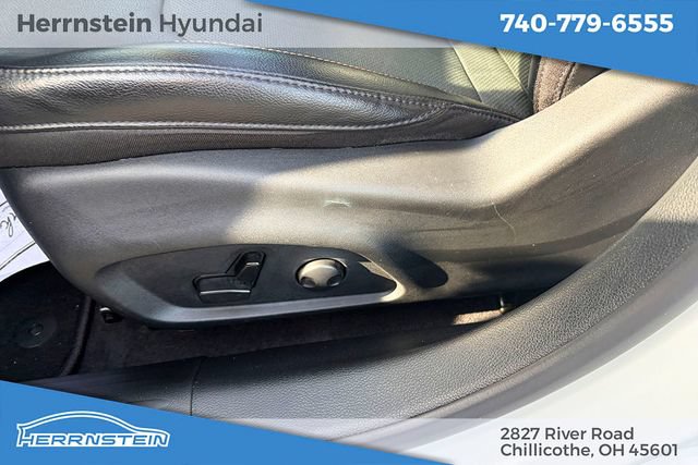 Used 2023 Jeep Compass Limited w/ Sun and Sound Group AWD/4WD image 17