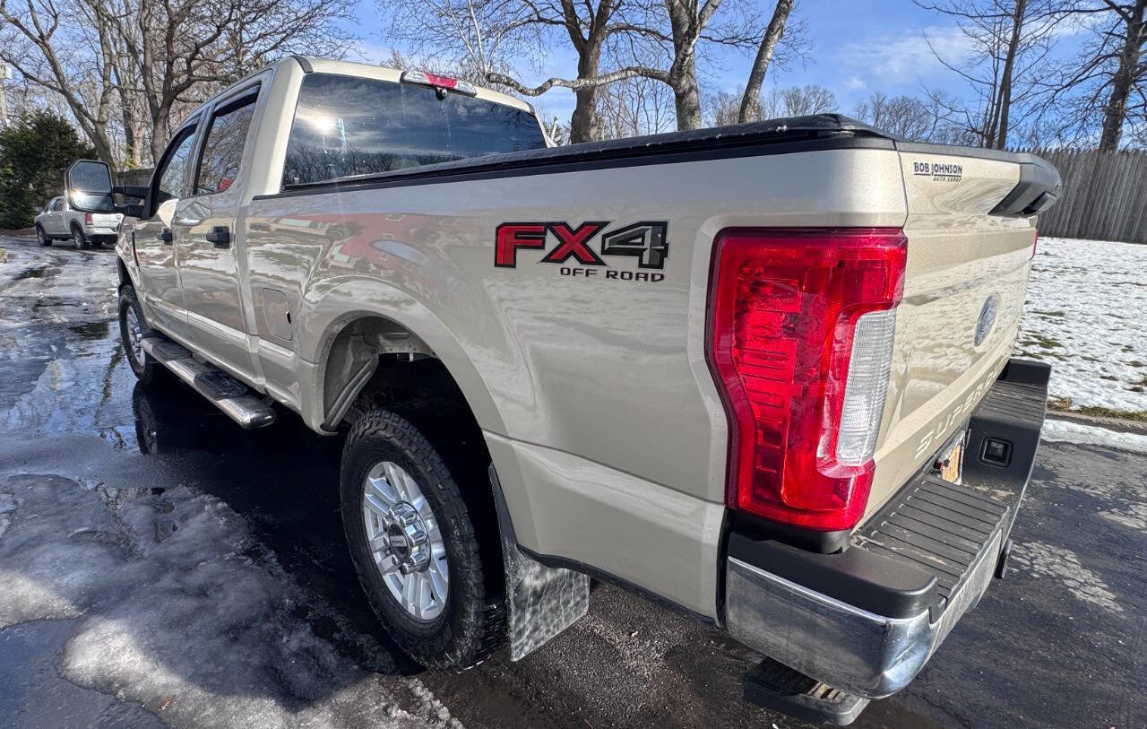 Used 2017 Ford F250 XLT w/ FX4 Off-Road Package image 7