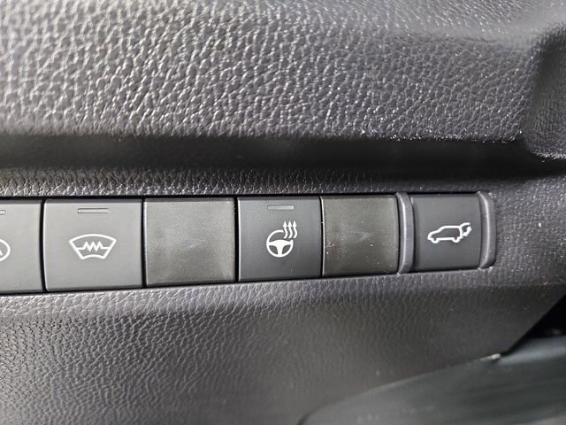 New 2025 Toyota RAV4 XLE image 31