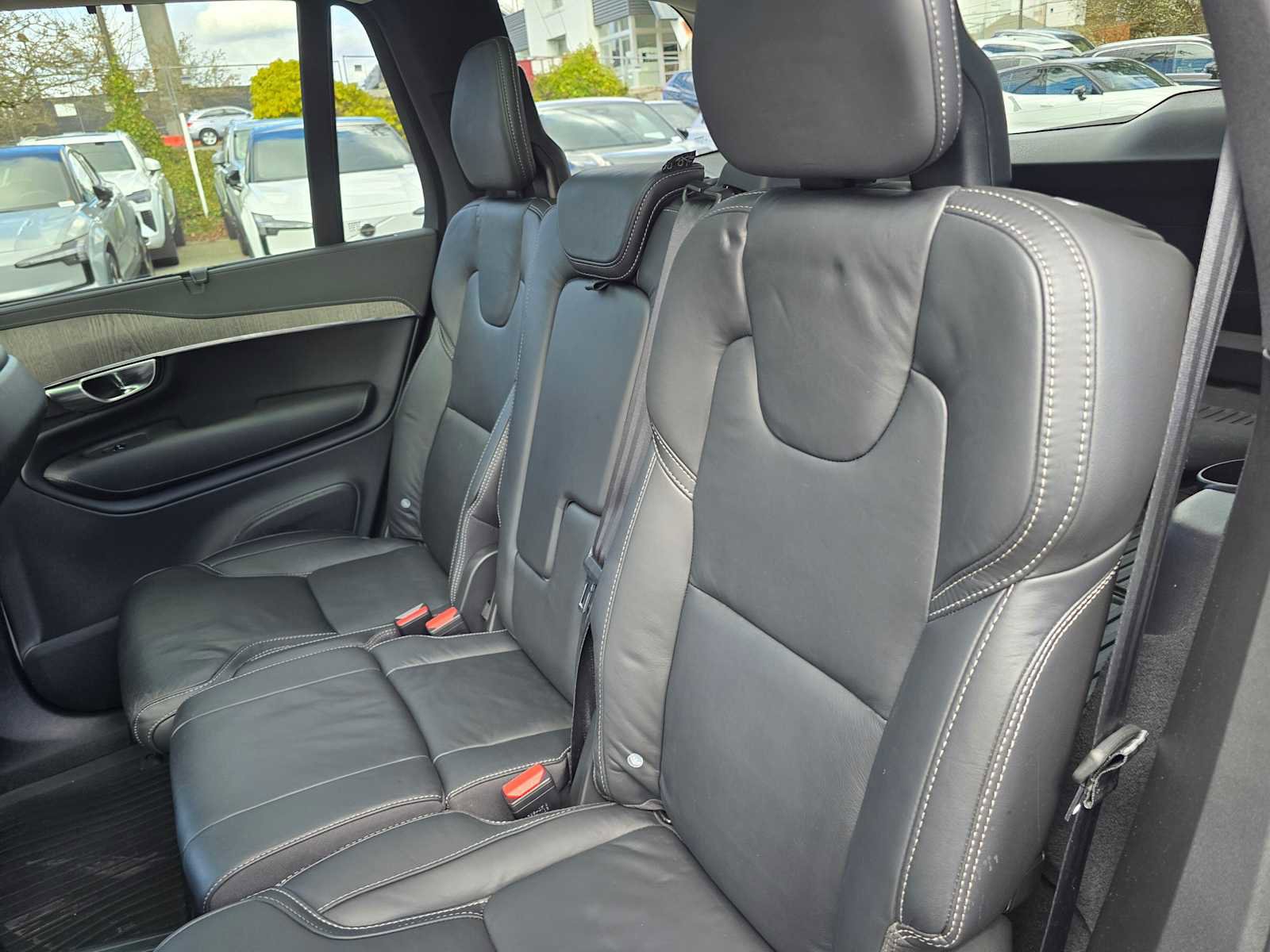 Certified 2022 Volvo XC90 T8 Inscription w/ Advanced Package image 17