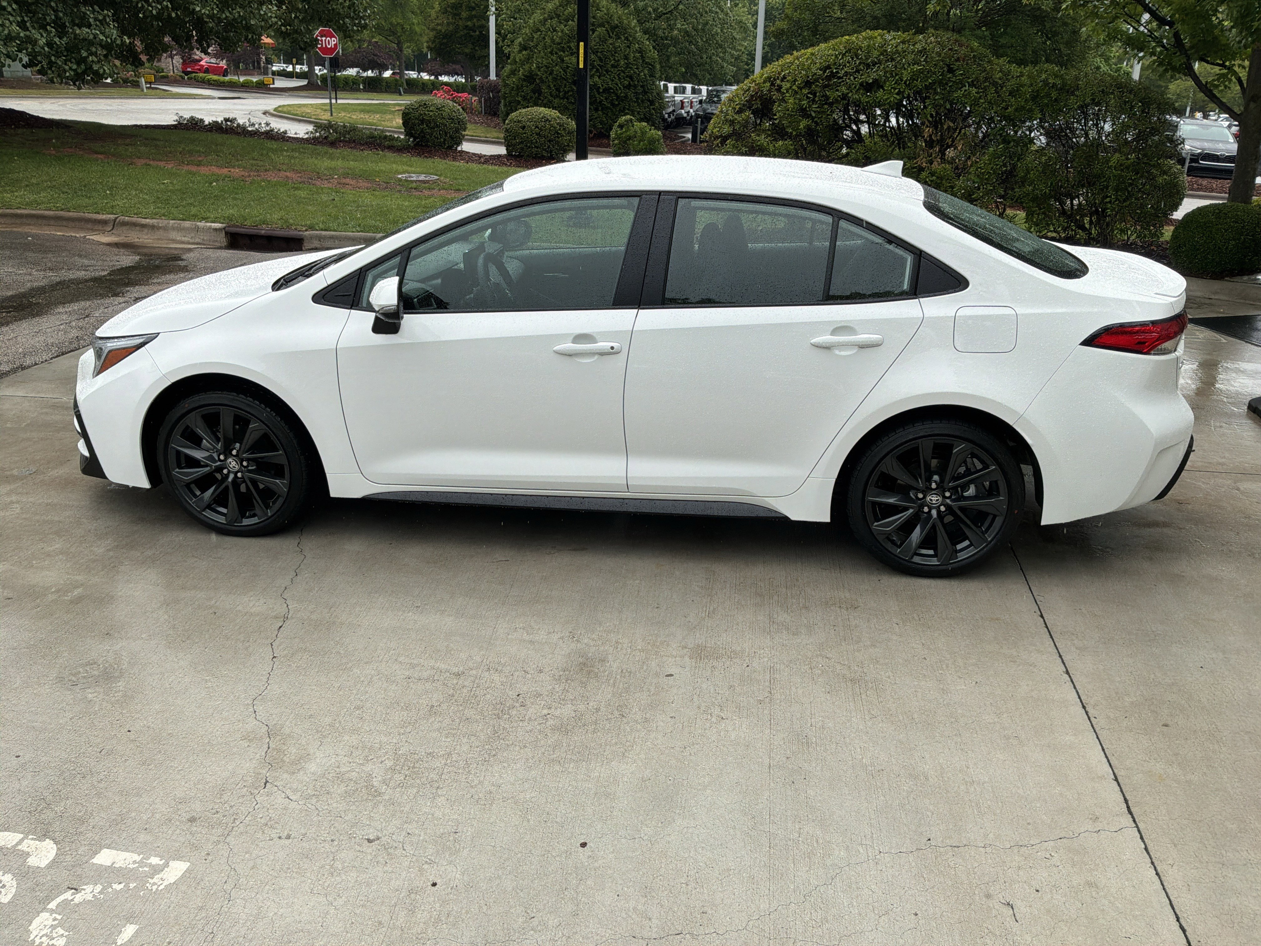 Used 2026 Toyota Corolla SE FWD image 7