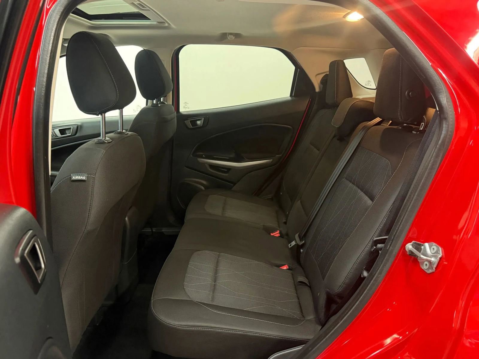 Used 2020 Ford EcoSport SE FWD image 18