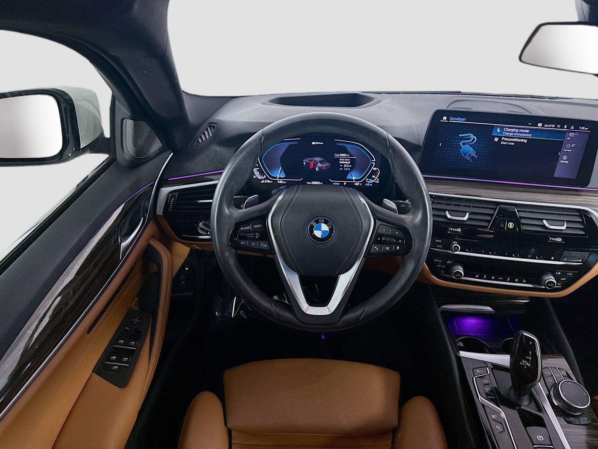 Used 2023 BMW 530e w/ Premium Package image 17