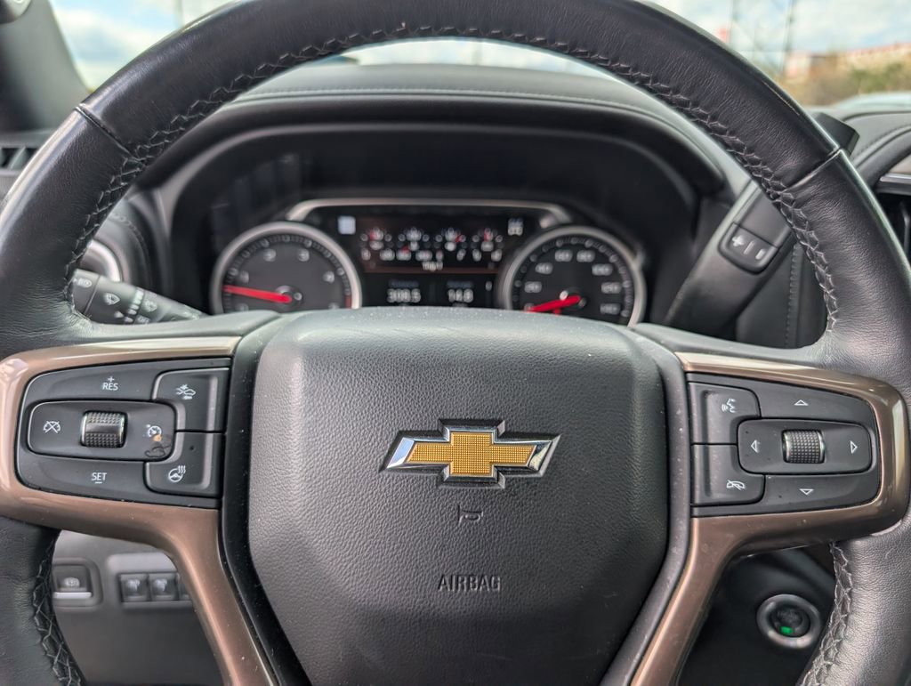 Used 2022 Chevrolet Silverado 2500 High Country w/ Z71 Off-Road Package image 12