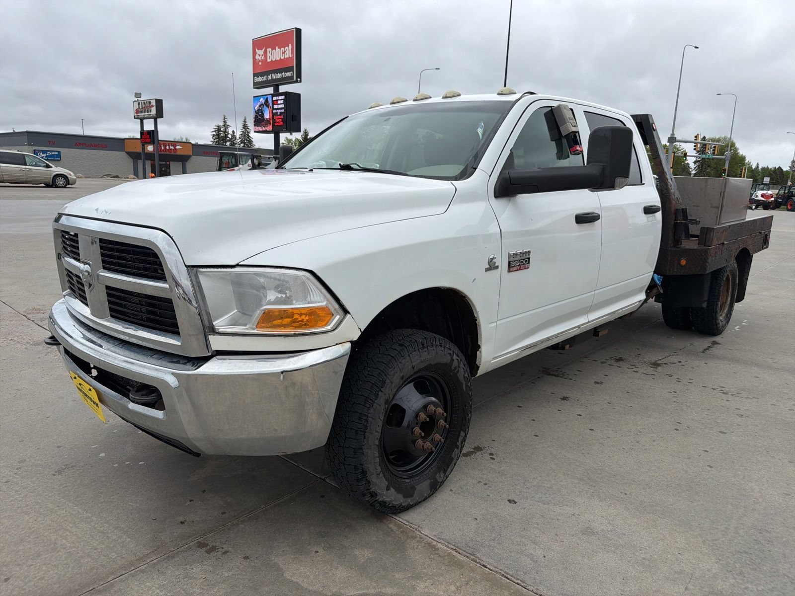Used 2012 RAM 3500 ST w/ ST Decor Group AWD/4WD image 4