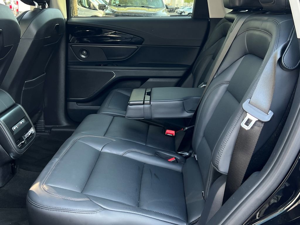 Used 2026 Lincoln Nautilus Premier w/ Equipment Group 102A image 18