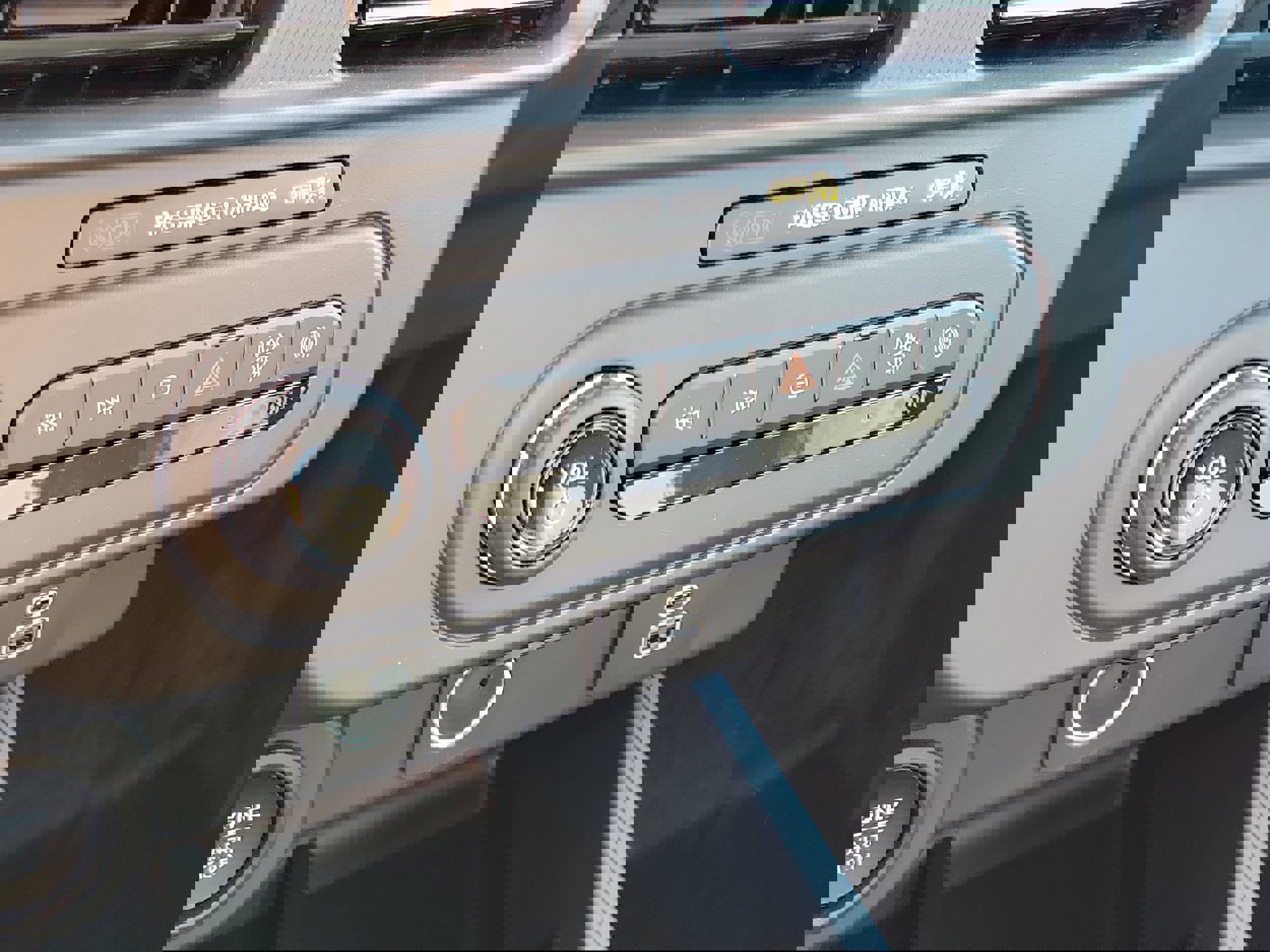 New 2025 Ford Maverick XLT w/ Black Appearance Package image 35