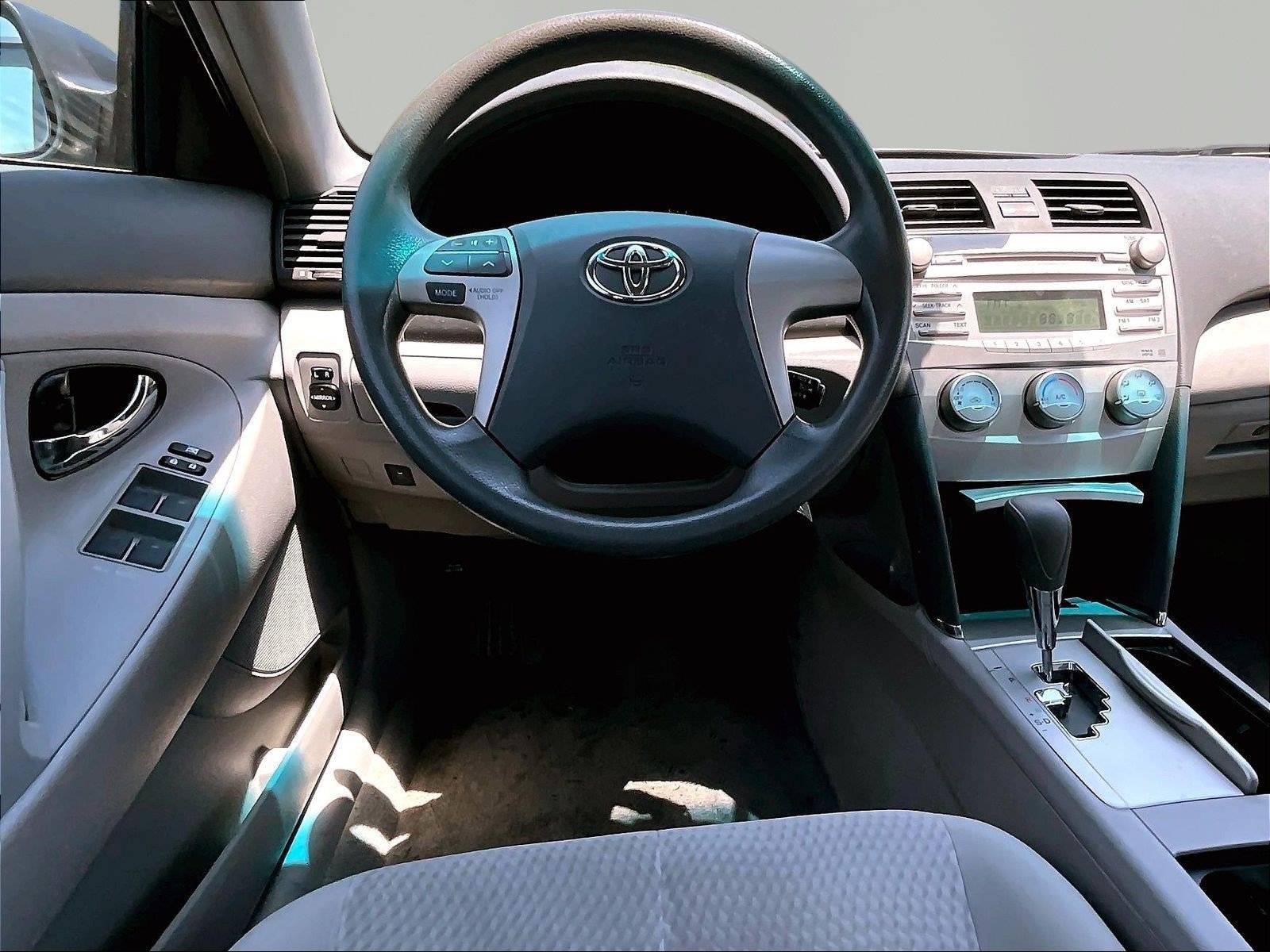 Used 2011 Toyota Camry LE w/ LE Extra-Value Pkg FWD image 8