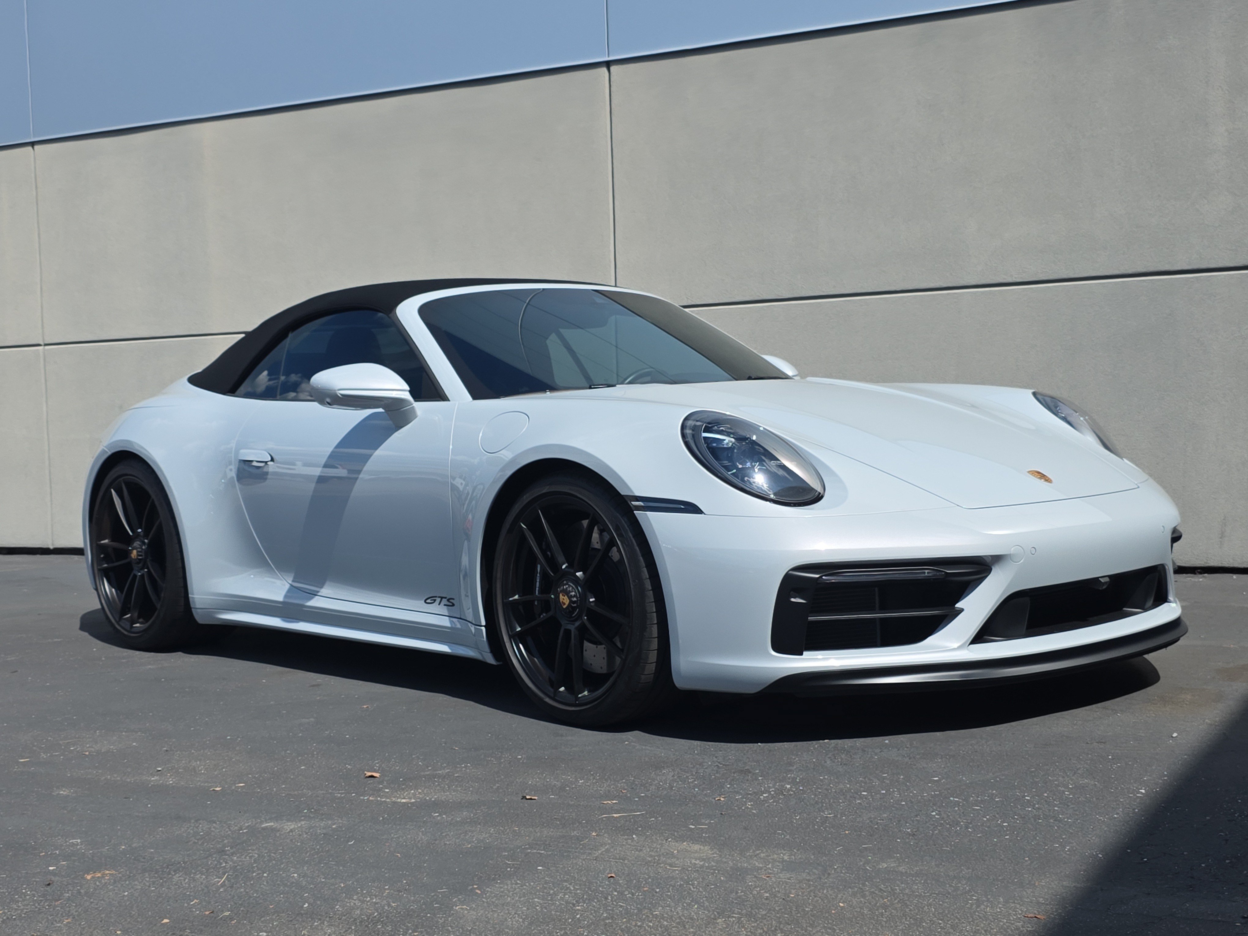 Used 2024 Porsche 911 Carrera GTS RWD image 9