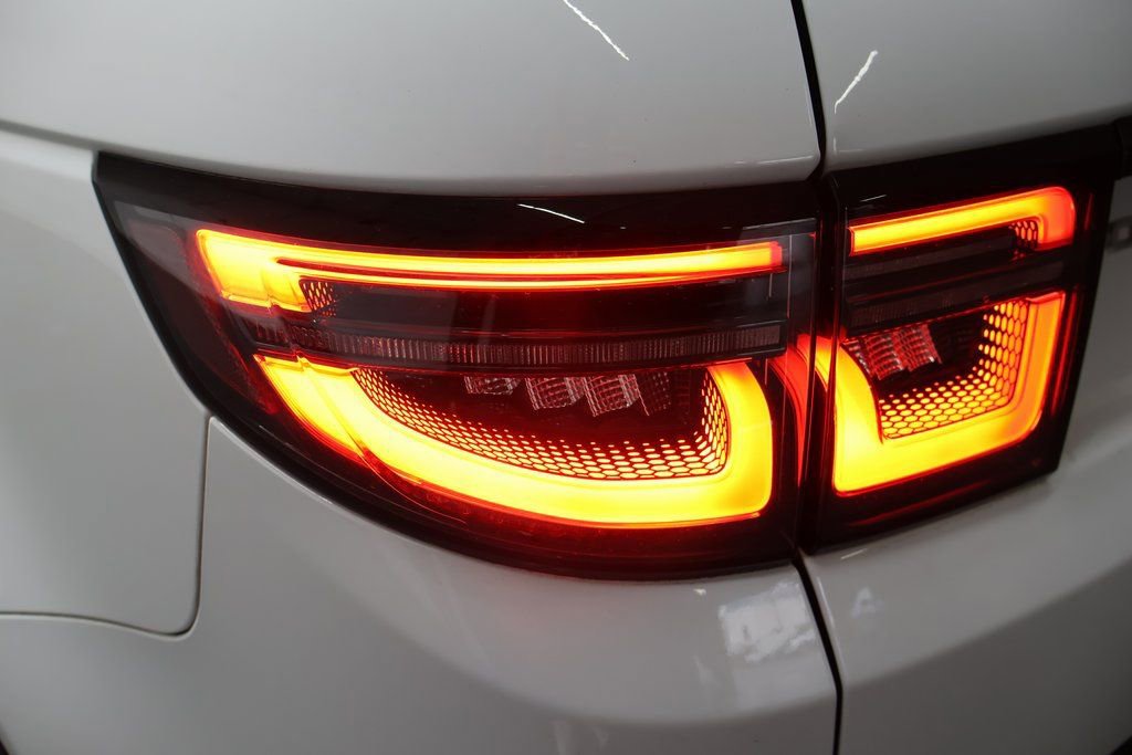 Used 2021 Land Rover Discovery Sport SE image 28