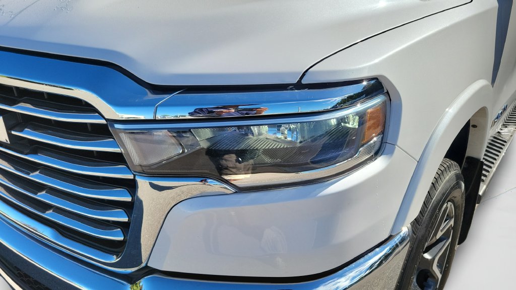 Used 2025 RAM 1500 Laramie AWD/4WD image 24