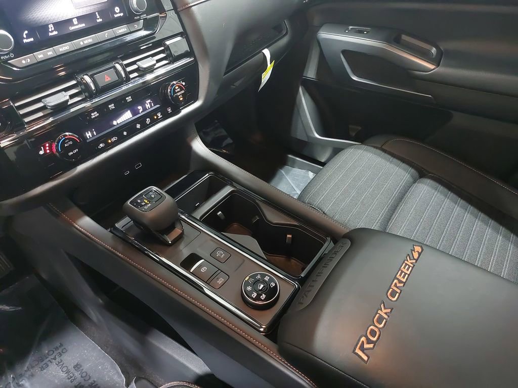 Used 2025 Nissan Pathfinder Rock Creek image 28
