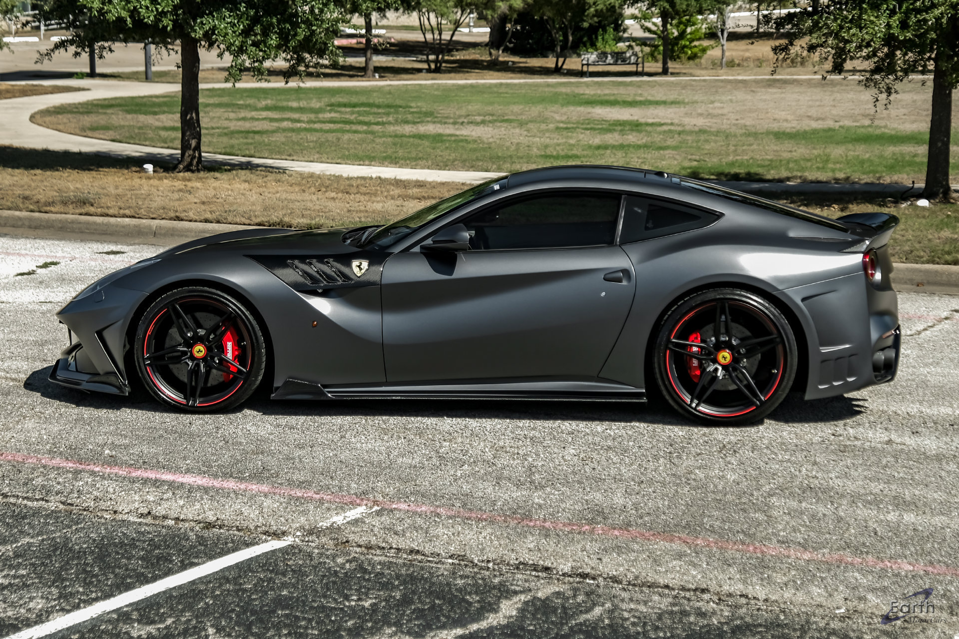 Used 2014 Ferrari F12 Berlinetta RWD image 10