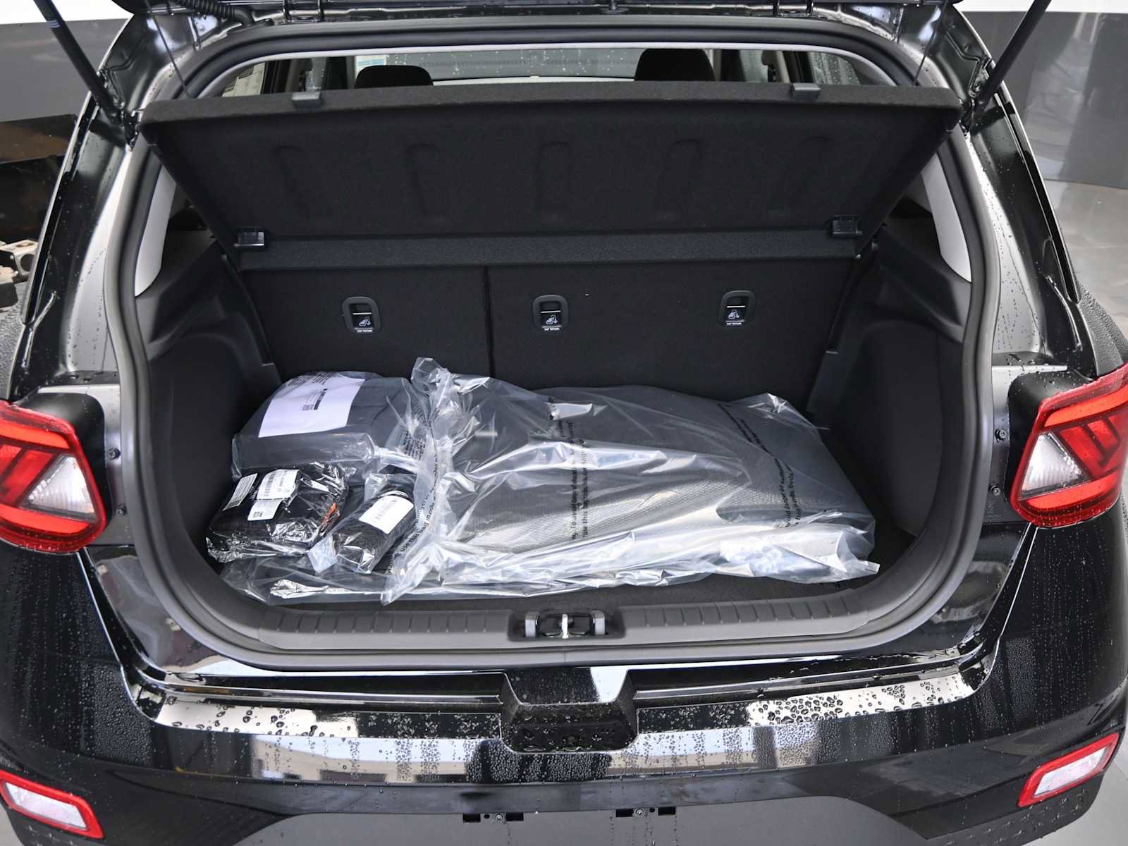 New 2026 Hyundai Venue SEL FWD image 17