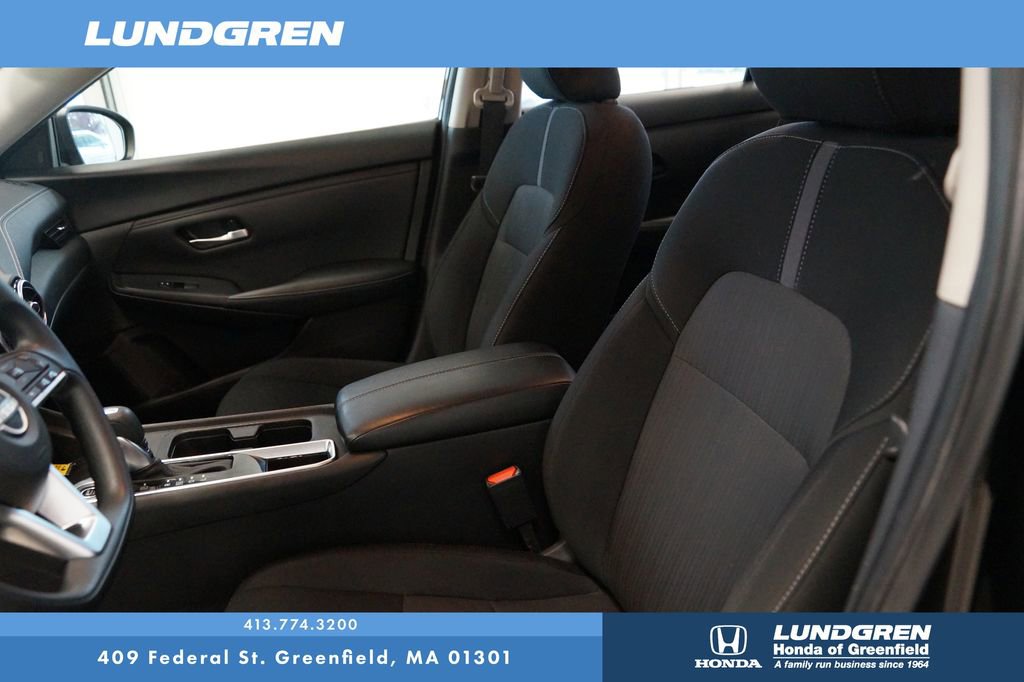 Used 2024 Nissan Sentra SV FWD image 13