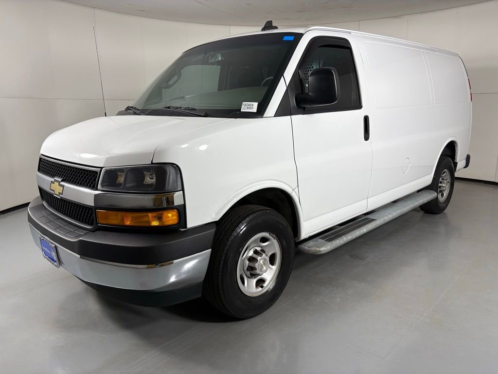 Used 2022 Chevrolet Express 2500 w/ Driver Convenience Package image 5