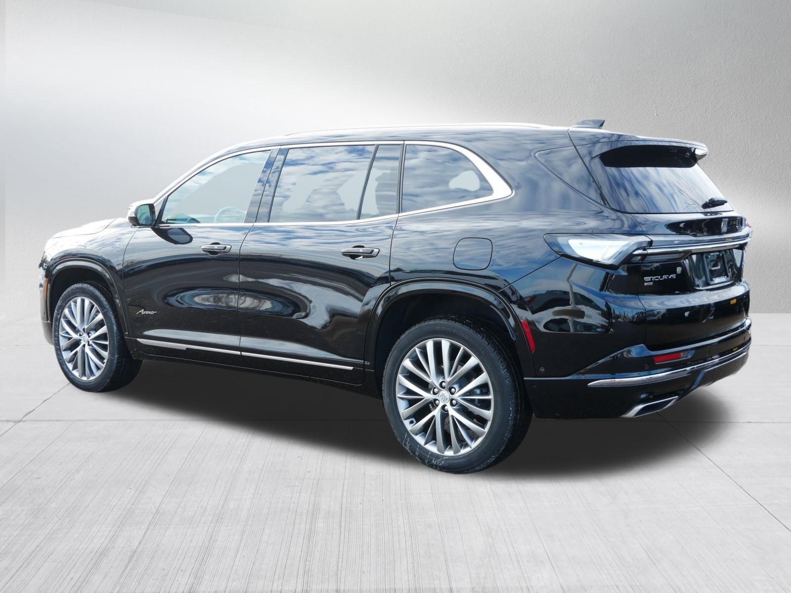 New 2026 Buick Enclave Avenir w/ Super Cruise Package image 2