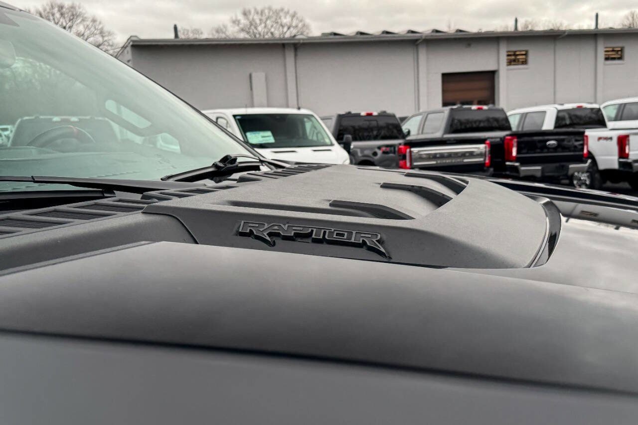 Used 2023 Ford F150 Raptor AWD/4WD image 10