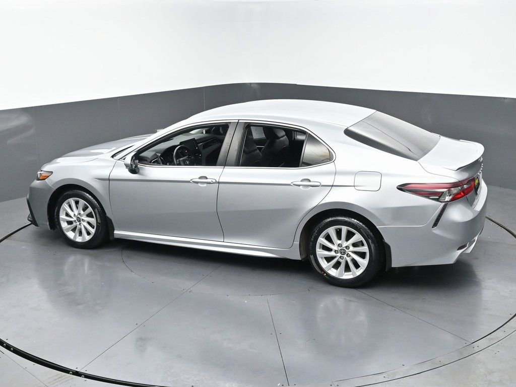 Used 2021 Toyota Camry SE image 39