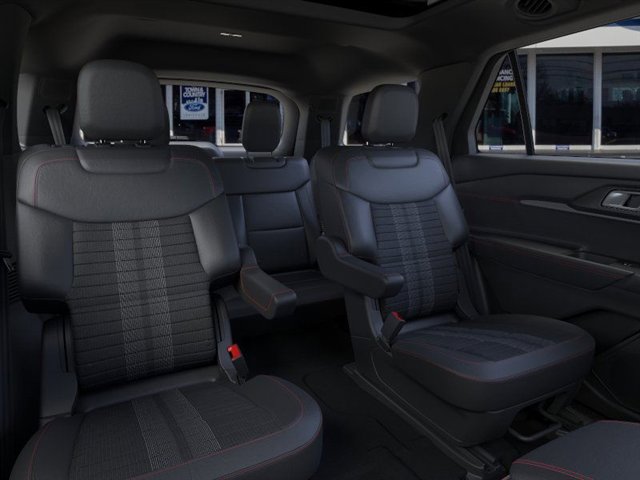 New 2026 Ford Explorer ST-Line w/ ST-Line Street Pack image 13