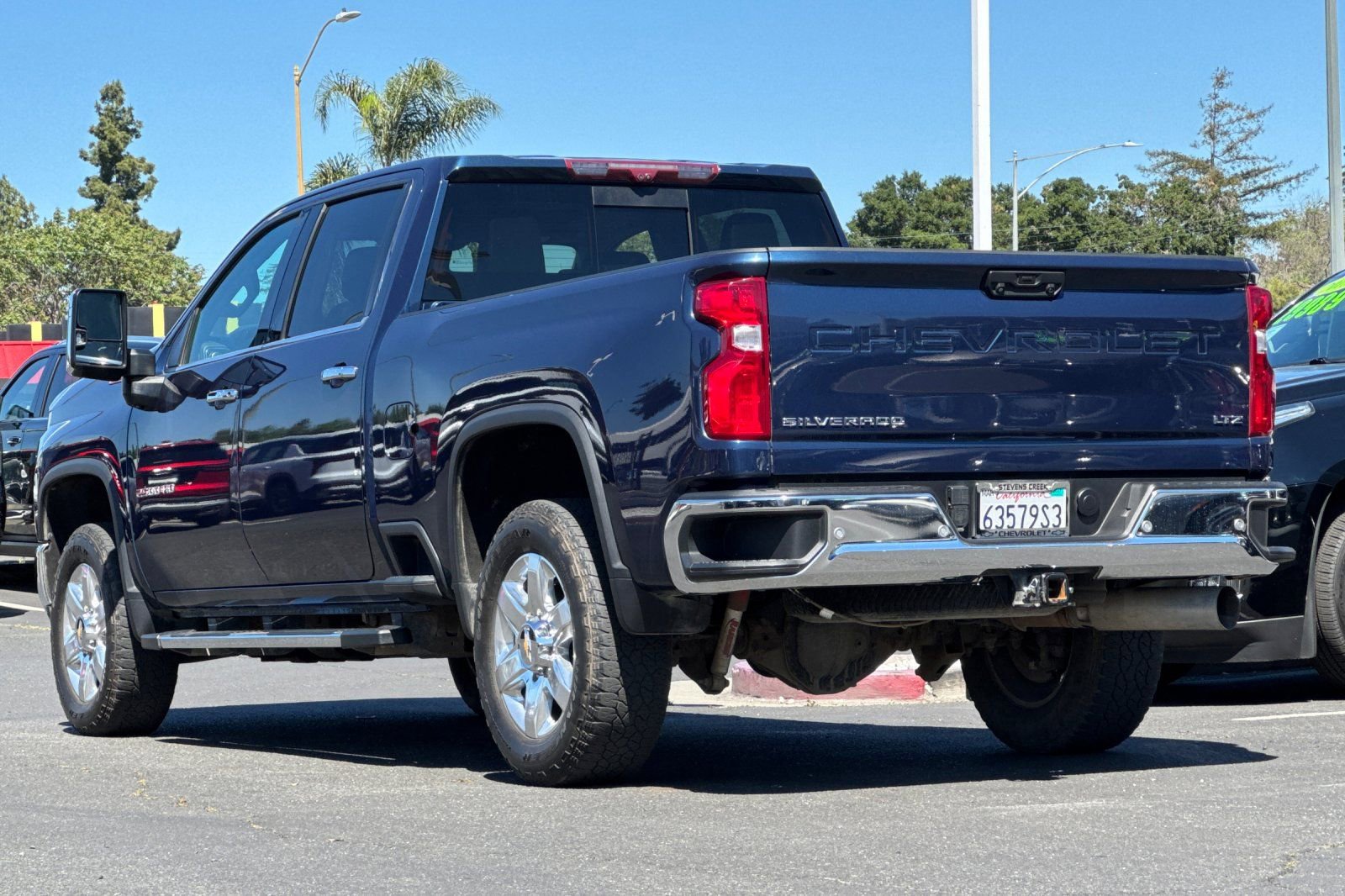 Used 2023 Chevrolet Silverado 2500 LTZ w/ LTZ Premium Package image 7