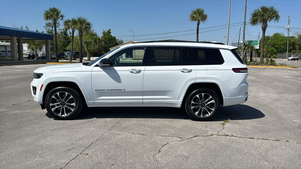 Used 2023 Jeep Grand Cherokee L Overland w/ Advanced Protech Group III RWD image 3