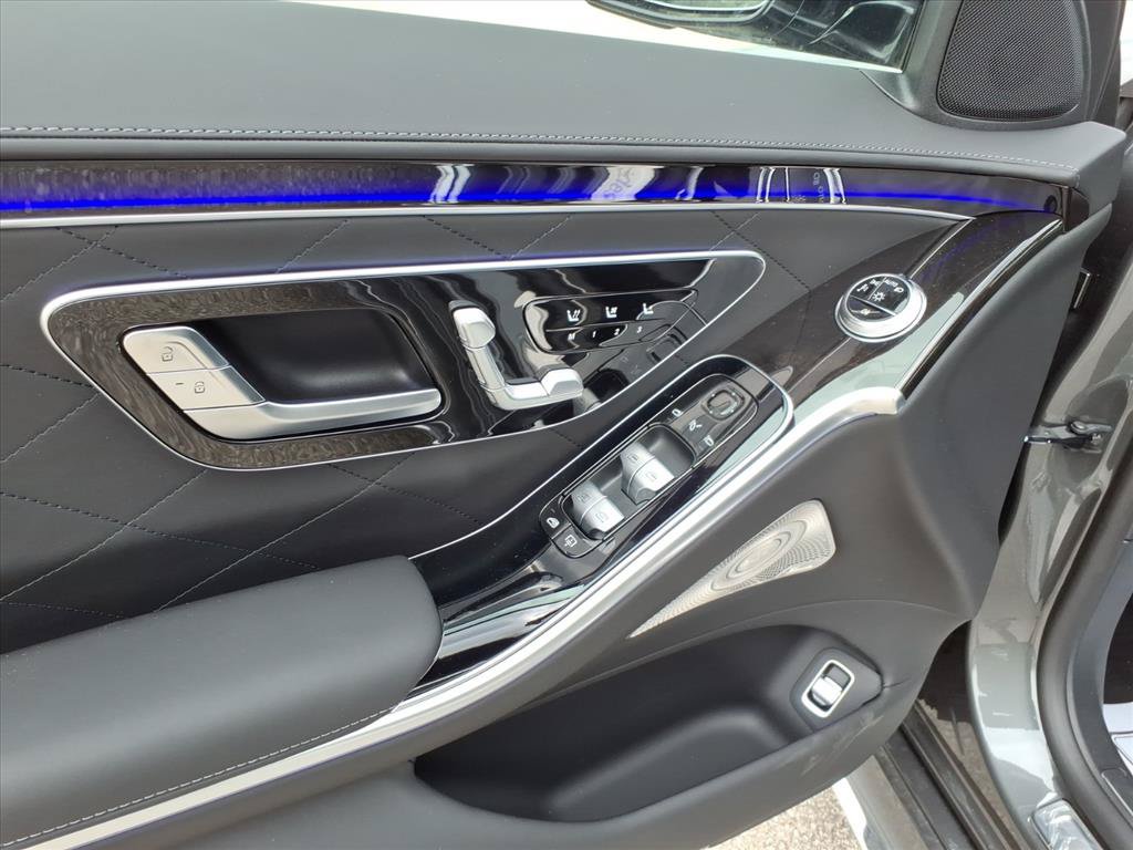 New 2026 Mercedes-Benz S 580 4MATIC Sedan image 14