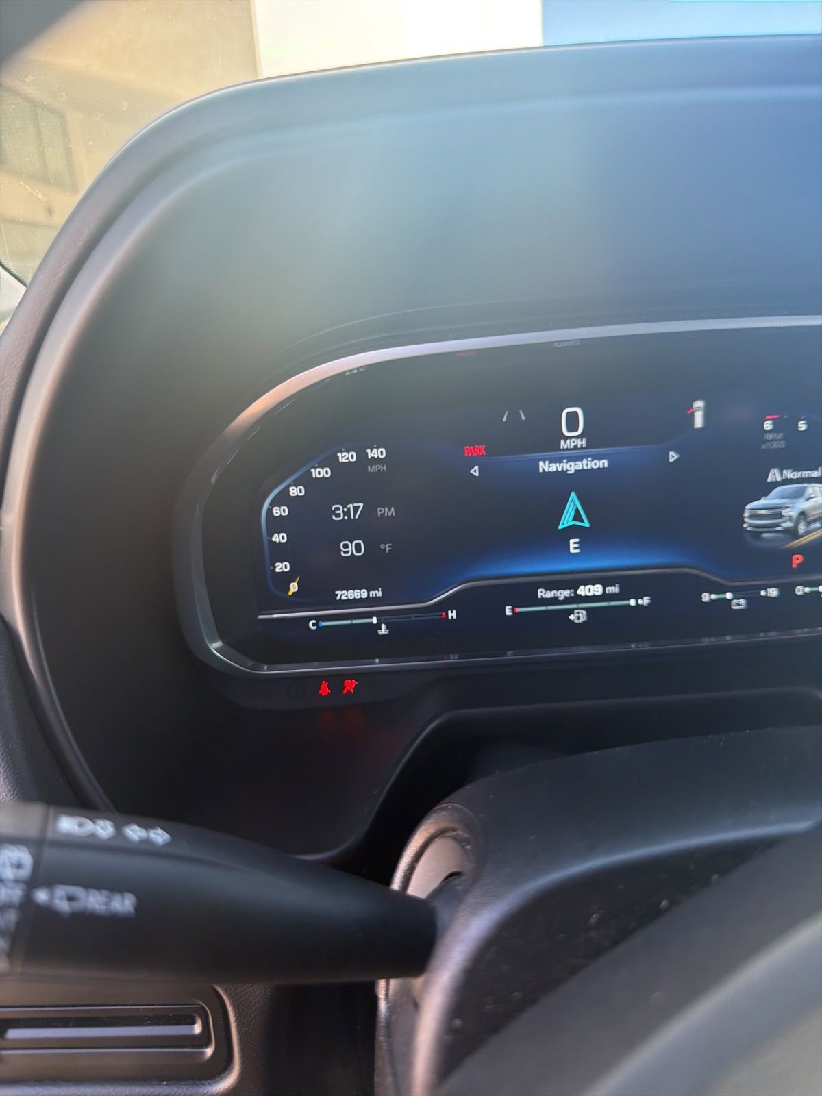 Used 2023 Chevrolet Suburban LT image 7