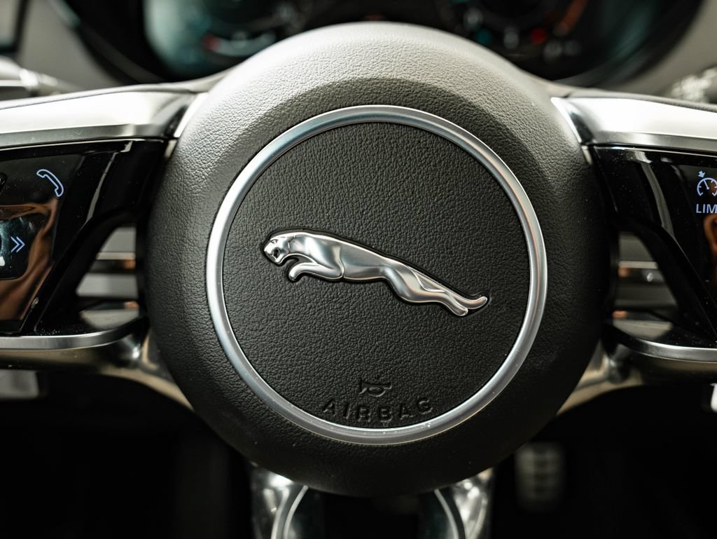 Certified 2024 Jaguar E-PACE R-Dynamic SE AWD/4WD image 27