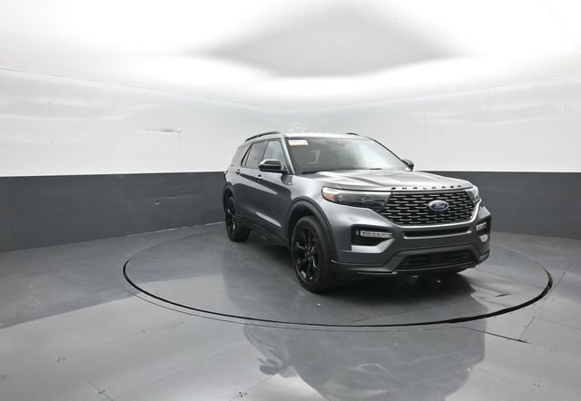 Certified 2024 Ford Explorer ST-Line w/ Class IV Trailer Tow Package AWD/4WD image 2