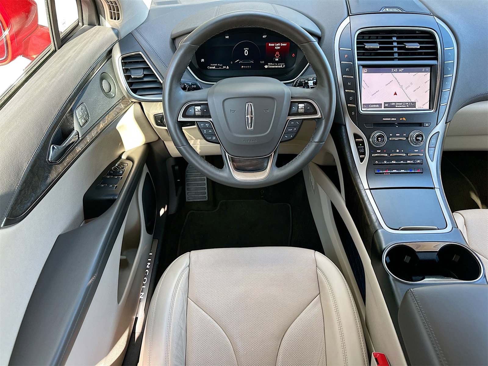 Used 2020 Lincoln Nautilus Reserve w/ Equipment Group 201A image 24