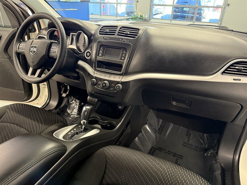 Used 2018 Dodge Journey SE FWD image 8