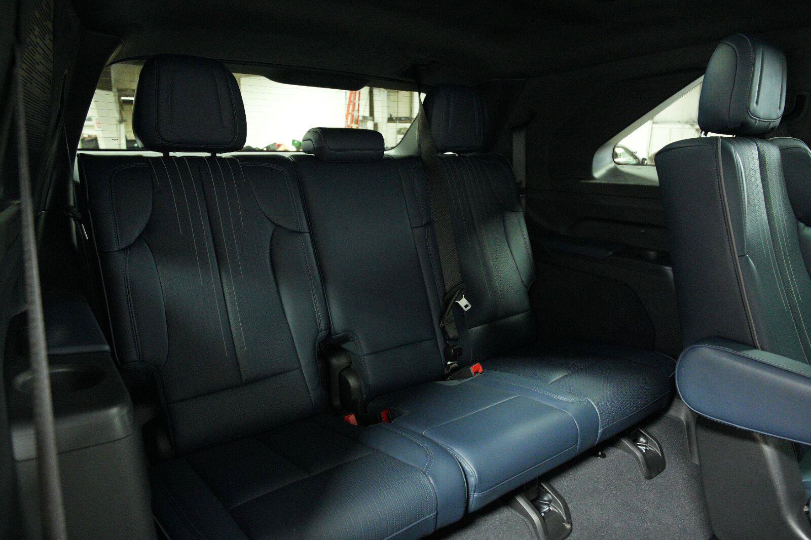 Certified 2026 Cadillac Escalade IQ Sport 2 AWD/4WD image 19