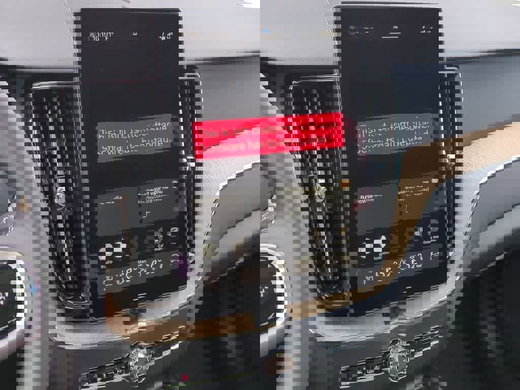 Used 2026 Volvo XC60 B5 Plus w/ Protection Package Premier image 28