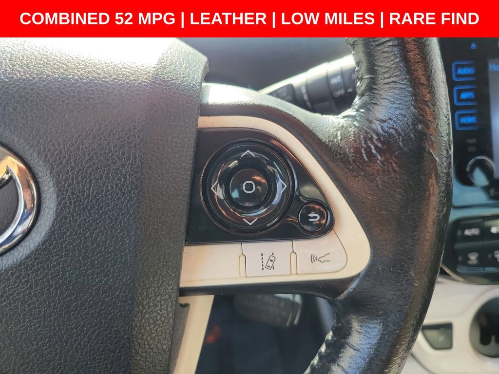 Used 2016 Toyota Prius Four Touring FWD image 26