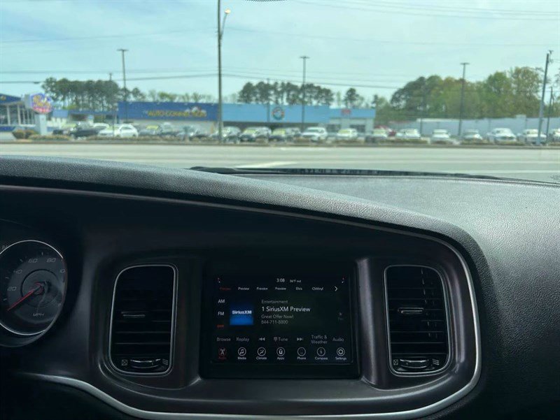 Used 2020 Dodge Charger SXT image 12