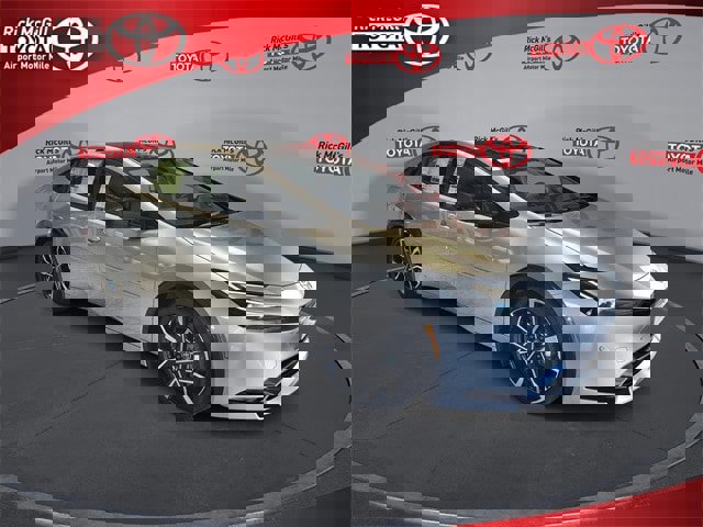 New 2026 Toyota Prius Plug-In Hybrid image 1