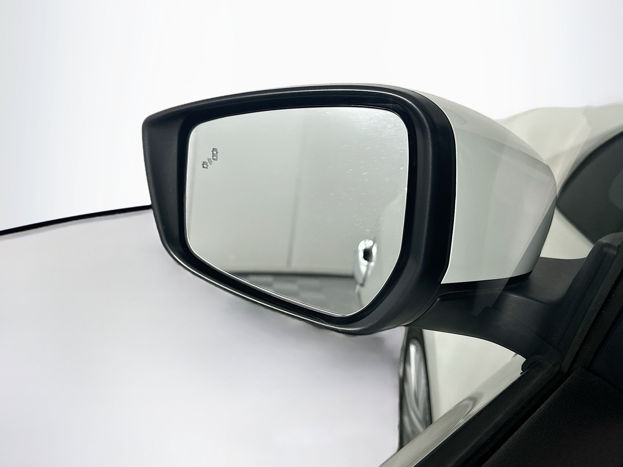 Used 2025 Nissan Leaf S FWD image 16