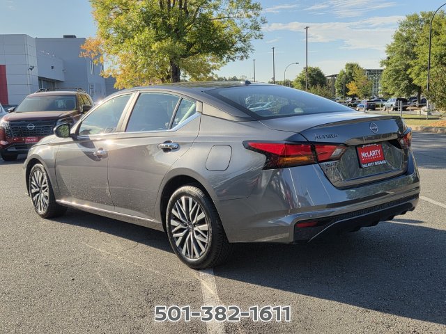 Used 2025 Nissan Altima 2.5 SV AWD/4WD image 3
