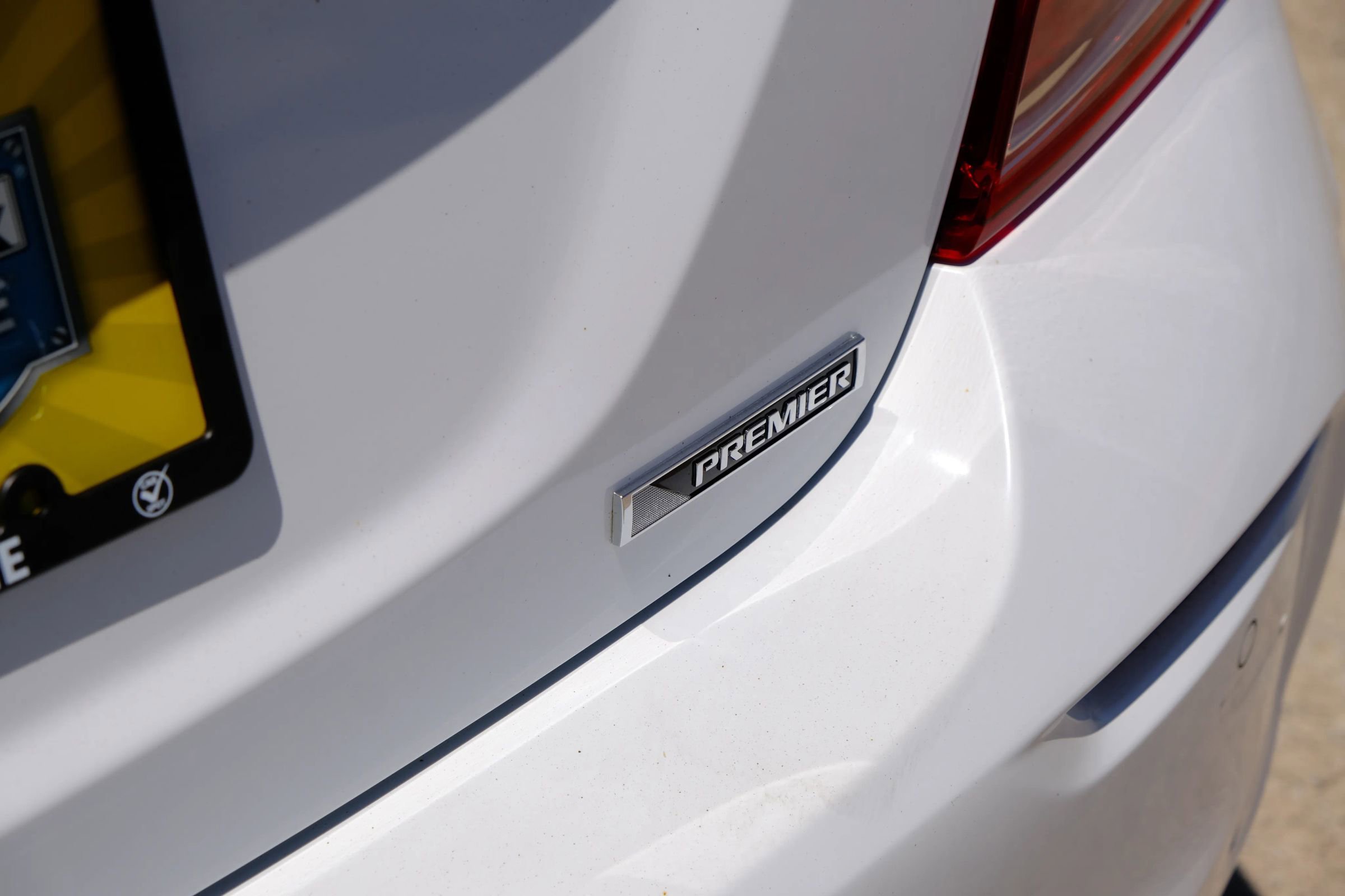 Used 2018 Chevrolet Sonic Premier w/ Driver Confidence Package FWD image 15