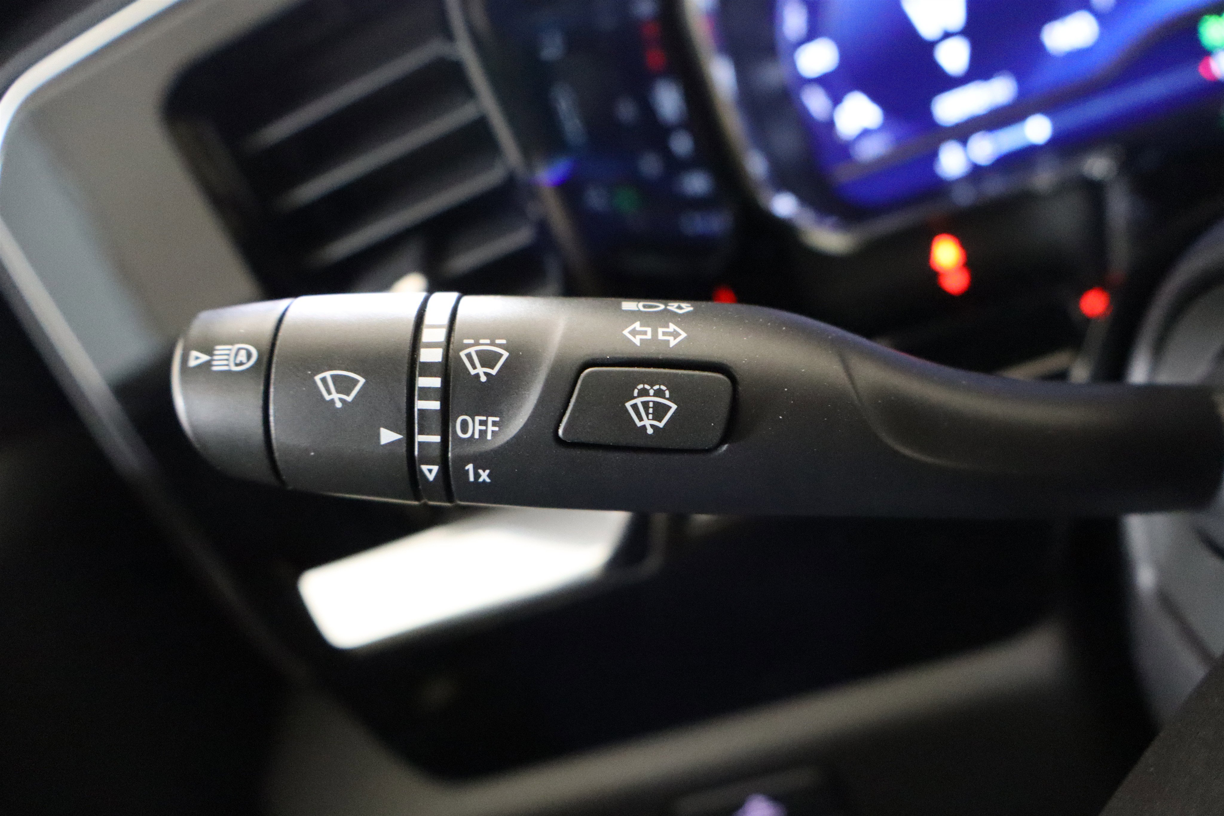 Used 2022 Chevrolet Silverado 1500 LT Trail Boss w/ Convenience Package II image 30