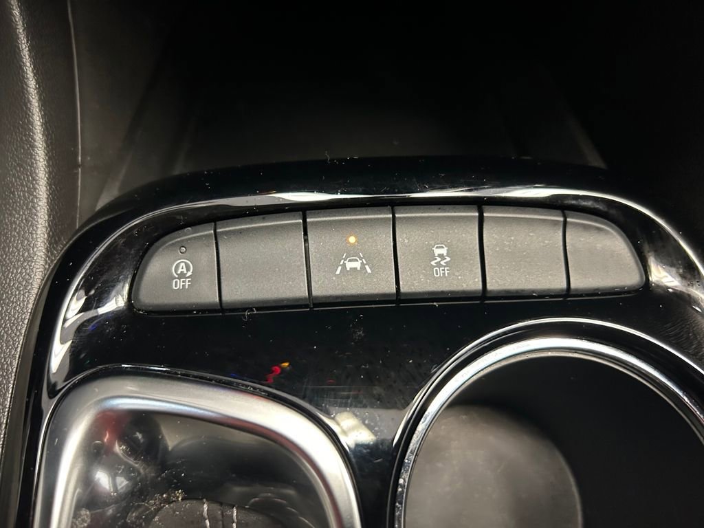 Used 2025 Buick Encore GX Sport Touring image 21