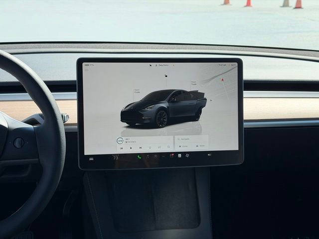 Used 2024 Tesla Model Y Long Range image 15