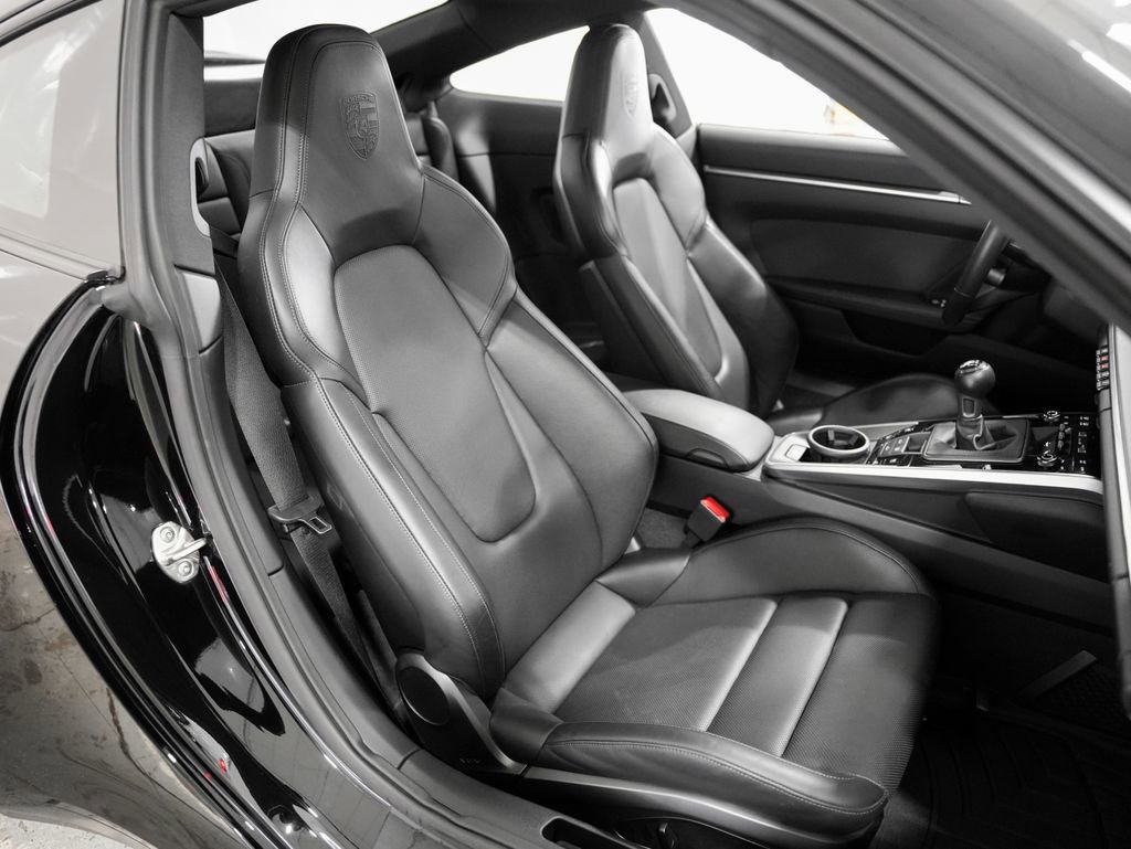 Used 2020 Porsche 911 Carrera S RWD image 25